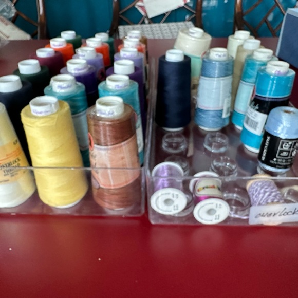 Bundle of Thread & Fat Quarters and much more- mostly all new - Picture 15 of 16